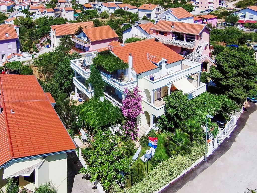 Oaza Tribunj Sea View Apartment Bagian luar foto