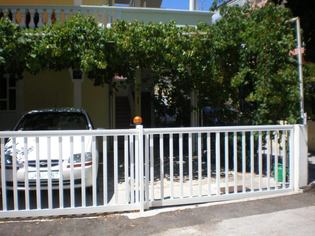 Oaza Tribunj Sea View Apartment Bagian luar foto